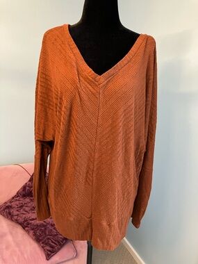 White House Black Market Women's V-Neck Sweater - Rust Brown